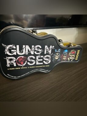 Guns N' Roses Men's Black Crew Socks - 3 Pack size 7-12